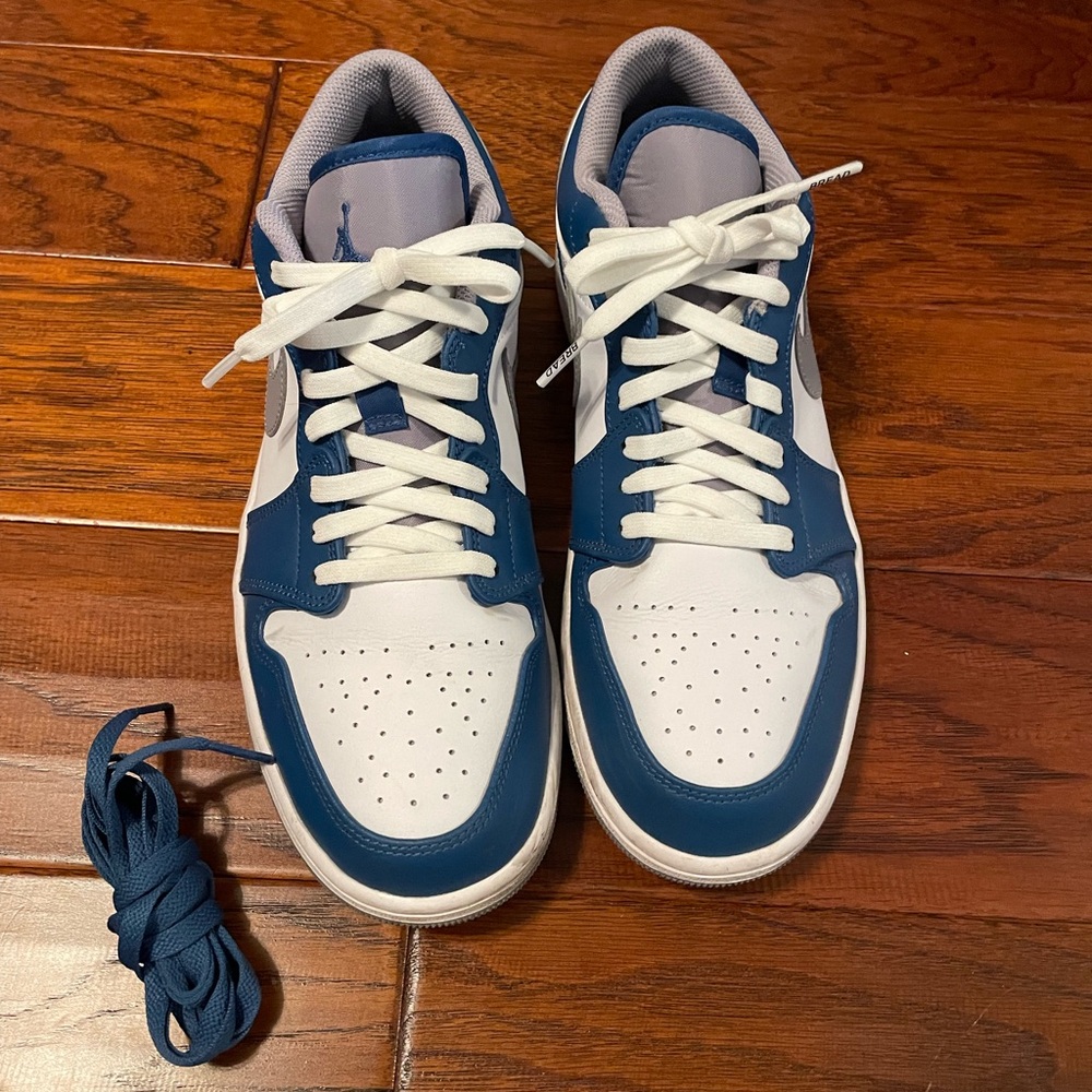 Nike Blue and White Sneakers Classic Design